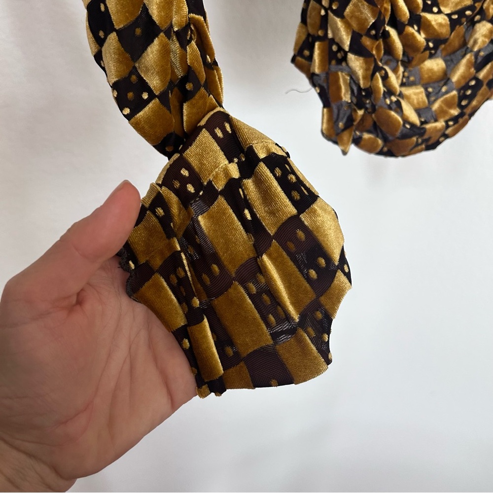 Checkered Top - Picture 7 of 8